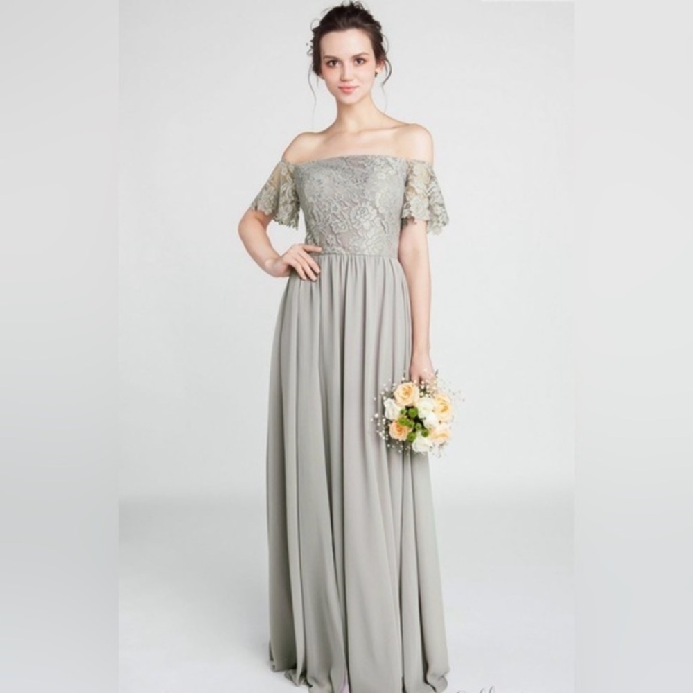 NWT Tulle & Chantilly Gray Lace Off Shoulder Gown 12